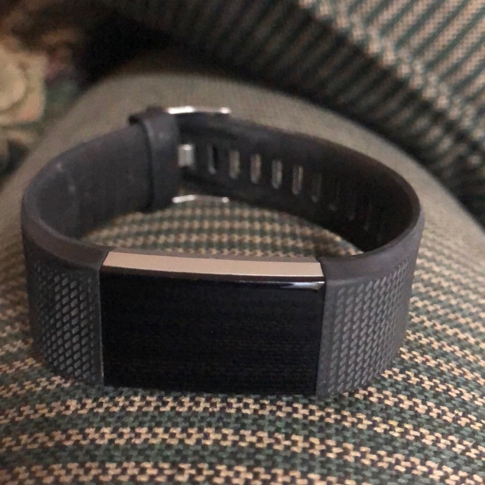 SOLD ON ♏️ Fitbit Charge 2